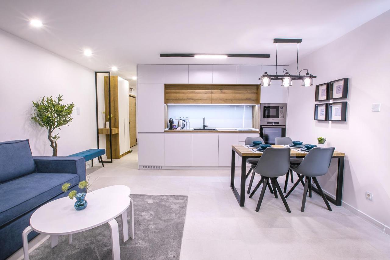 South Place Apartments Сандански Екстериор снимка
