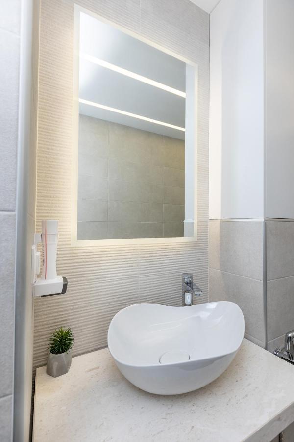 South Place Apartments Сандански Екстериор снимка