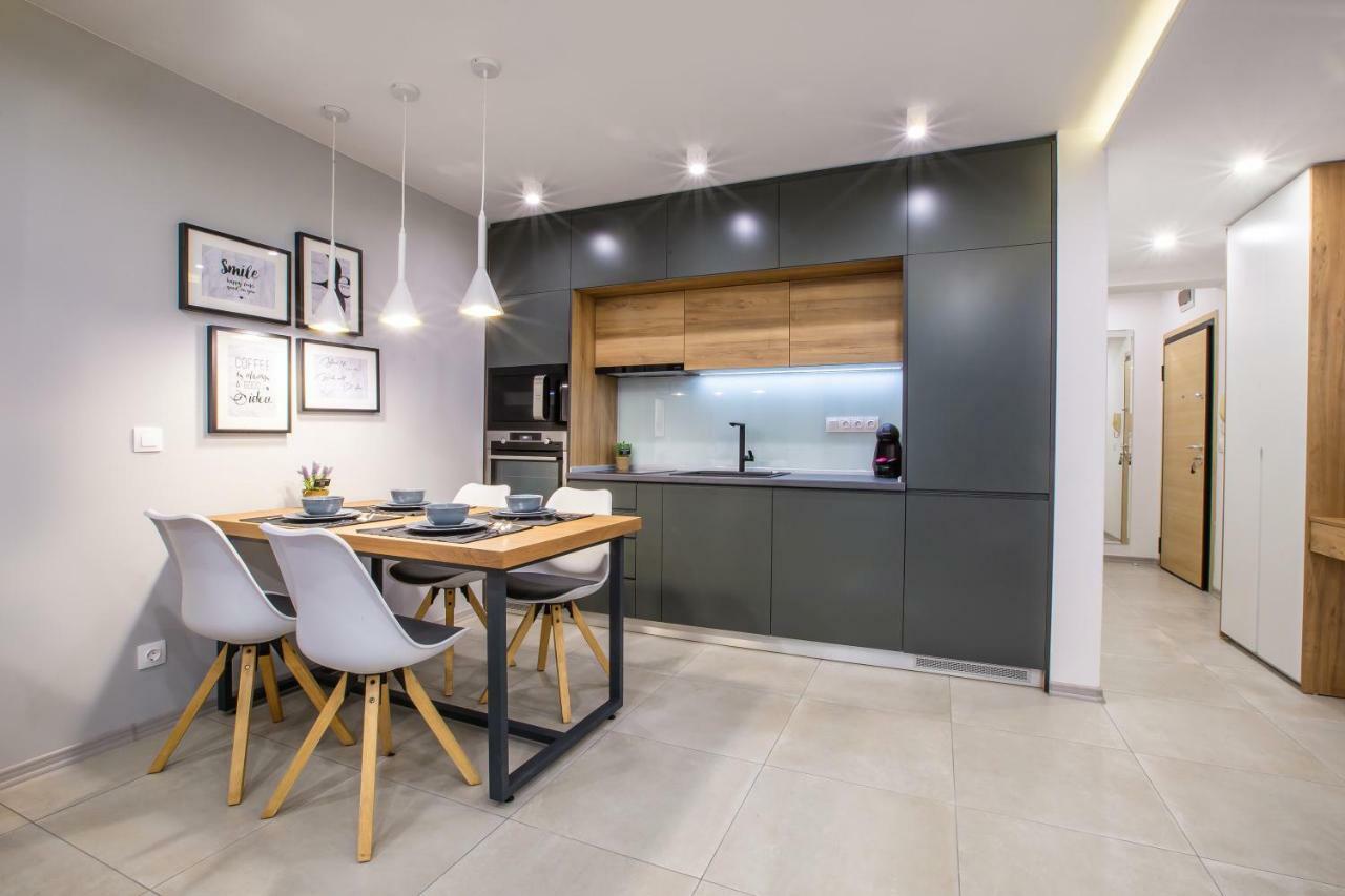 South Place Apartments Сандански Екстериор снимка